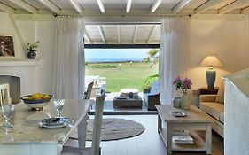 Soleado Beachfront Villa